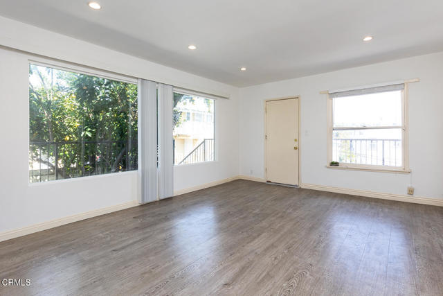 Detail Gallery Image 8 of 16 For 1827 Santa Ynez St #D,  Los Angeles,  CA 90026 - 1 Beds | 1 Baths