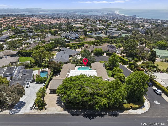 5931 Citadel CIR, La Jolla CA: https://media.crmls.org/mediaz/fc61282b-4653-40be-bf3c-9a97144edcf2.jpg