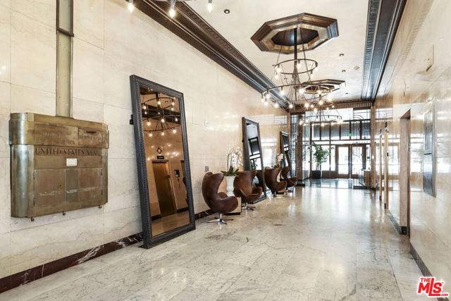 460 S Spring Street, Los Angeles CA: https://media.crmls.org/mediaz/fc626930-b3d5-407d-95e4-1147a21f5a4a.jpg