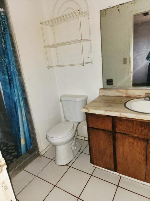 24 Church Street, Modesto CA: https://media.crmls.org/mediaz/fc633c41-b574-452e-932a-33a327f170c5.jpg