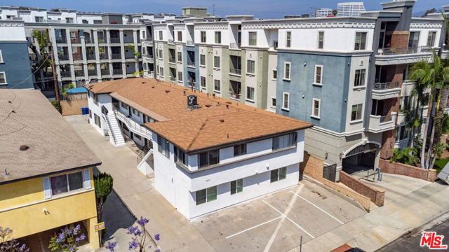 1611 Brockton Avenue, Los Angeles, California 90025, ,Multi-Family,For Sale,Brockton,25499931