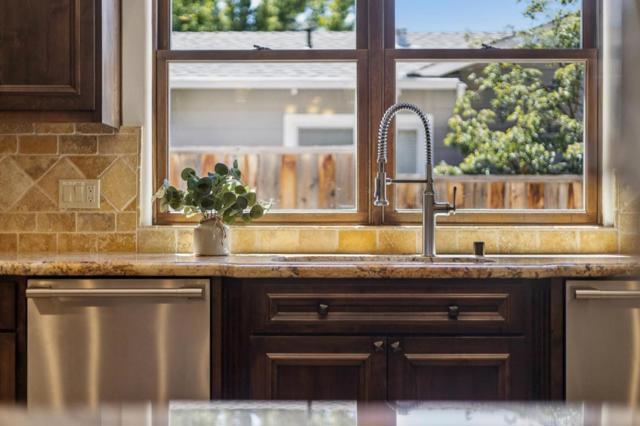 716 Rosewood Drive, Walnut Creek CA: https://media.crmls.org/mediaz/fc64b8b1-3664-43bc-94a1-9079c11b2ac6.jpg