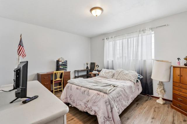 3202 TALLMON Street, Marina CA: https://media.crmls.org/mediaz/fc64fc93-c345-4708-bcb8-293e329e5a5a.jpg