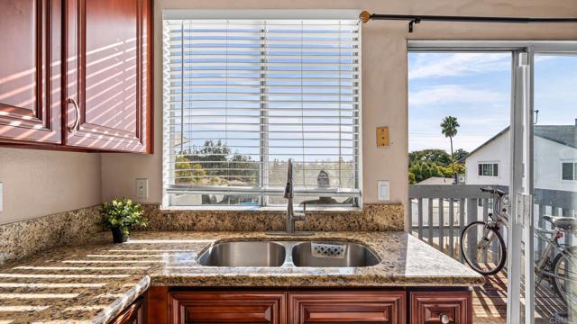 Detail Gallery Image 8 of 28 For 8146 Lemon Grove Way #B,  Lemon Grove,  CA 91945 - 2 Beds | 1/1 Baths