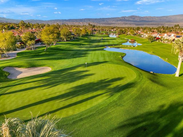 704 Mission Creek Drive, Palm Desert CA: https://media.crmls.org/mediaz/fc679406-676c-4036-9e41-48c28a378d0a.jpg