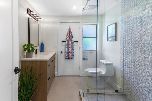 5155 E Bobolink Lane, Palm Springs CA: https://media.crmls.org/mediaz/fc67e52e-498c-43d7-8c27-ddf88e5a39fd.jpg