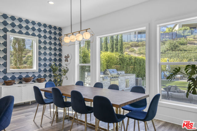 12333 N Finch Court, Porter Ranch CA: https://media.crmls.org/mediaz/fc67e859-a5a8-4ef6-8186-c0a5a64d3195.jpg