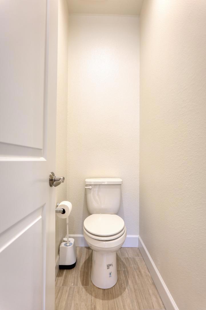 https://media.crmls.org/mediaz/fc682875-15eb-4a5e-a611-eda285bcd699.jpg?preset=X-Large