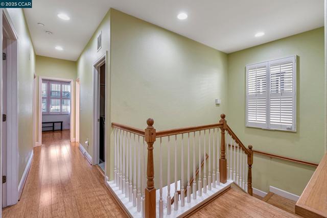 2036 Serra Ln, Hercules CA: https://media.crmls.org/mediaz/fc689a22-44fa-4240-9e58-4827311979e9.jpg