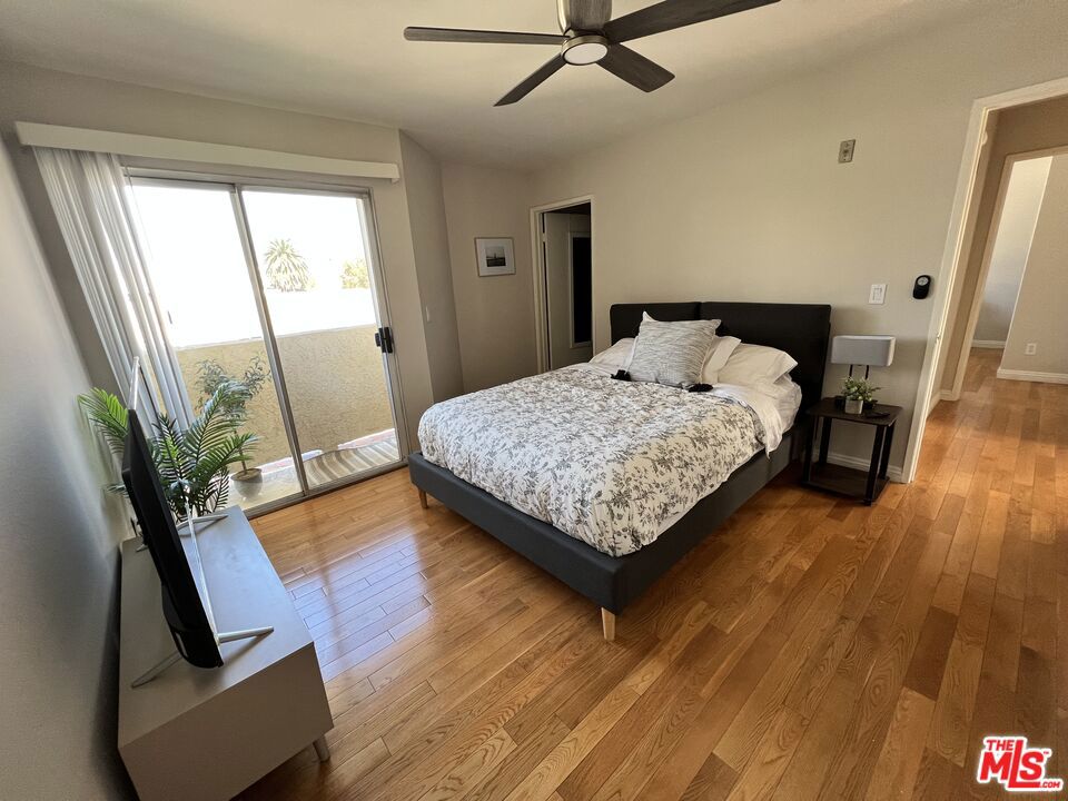 833 S Orange Grove Avenue #6