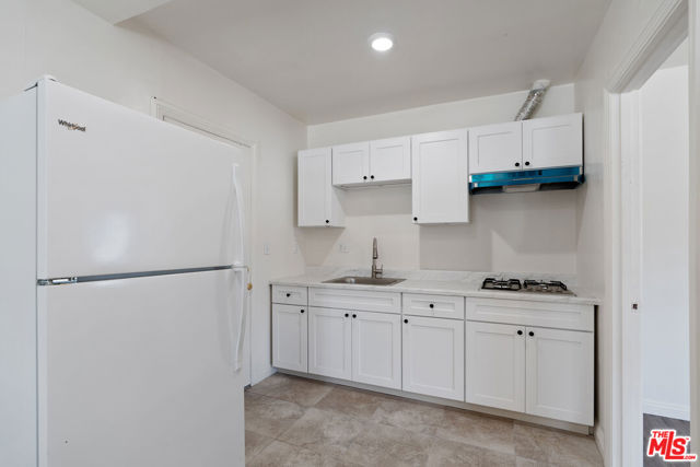 945 N Ditman Avenue, Los Angeles CA: https://media.crmls.org/mediaz/fc6a718f-a73f-4445-9a31-98375f01293e.jpg