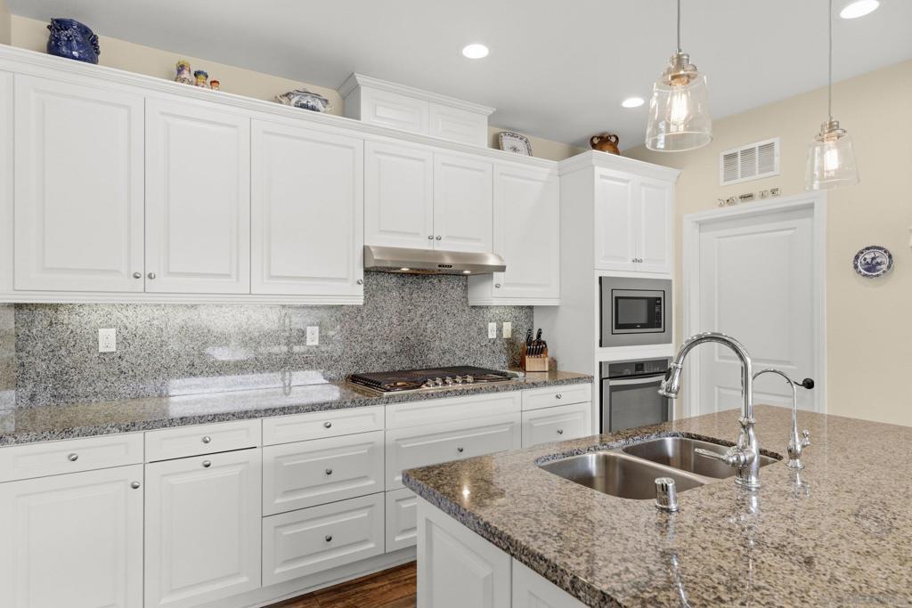 8121 Auberge - photo 12