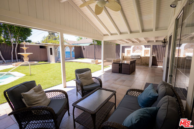 6449 Radford Avenue, North Hollywood CA: https://media.crmls.org/mediaz/fc6b79d0-5577-4966-9806-eda02639a11f.jpg