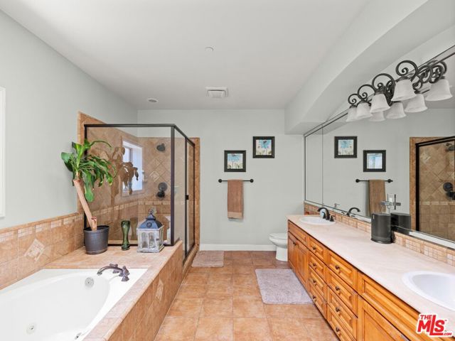 520 Elena Avenue, Redondo Beach, California 90277, 4 Bedrooms Bedrooms, ,2 BathroomsBathrooms,Residential,For Sale,Elena,25537523