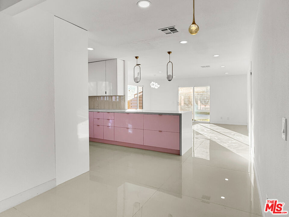 MLS #25617087 image #15