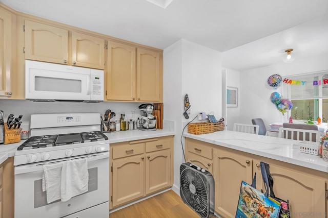 Image 18 of 27 For 248 Orange Ave