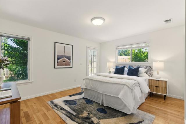 41 Regent Place, Palo Alto CA: https://media.crmls.org/mediaz/fc6d3f98-6d9d-487d-8a39-6bbc10a65d14.jpg