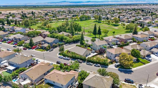 2311 Portifino Street, Manteca CA: https://media.crmls.org/mediaz/fc6d5052-31c3-462d-a286-38acfb587985.jpg