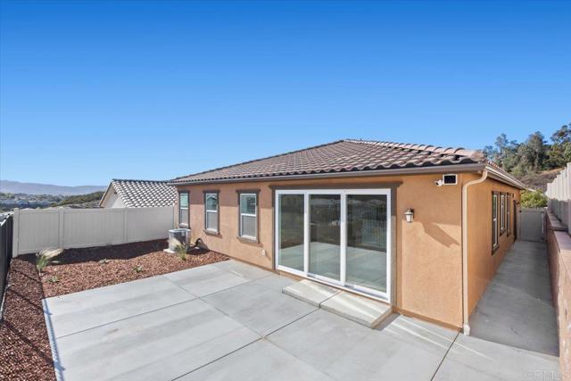Image 6 of 40 For 1366 Topanga Drive