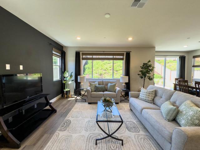 2581 Haybale Street, Gilroy CA: https://media.crmls.org/mediaz/fc6ff037-b282-43c9-83a0-b95390c1e9c3.jpg