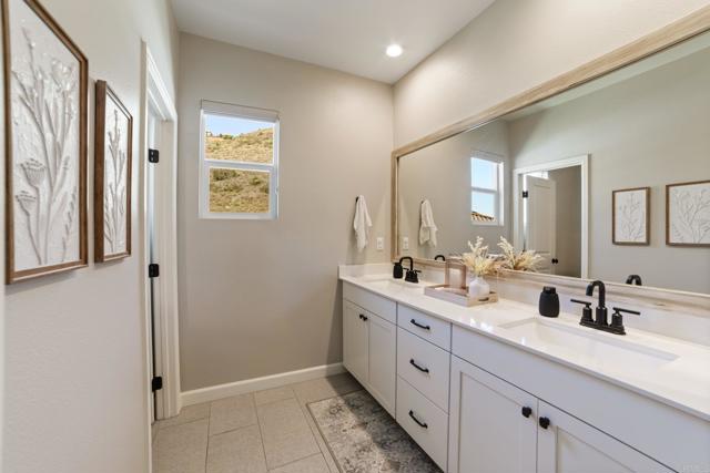 Detail Gallery Image 33 of 42 For 4650 Silent Knoll Dr, Fallbrook,  CA 92028 - 4 Beds | 3 Baths