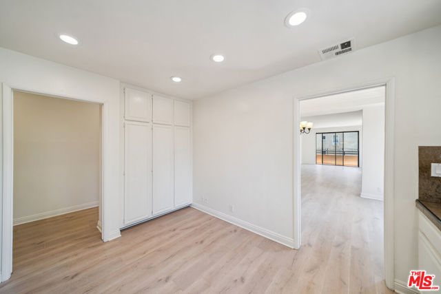 8865 Alden Drive, Los Angeles CA: https://media.crmls.org/mediaz/fc725866-1558-421f-858d-5aa3782102cc.jpg
