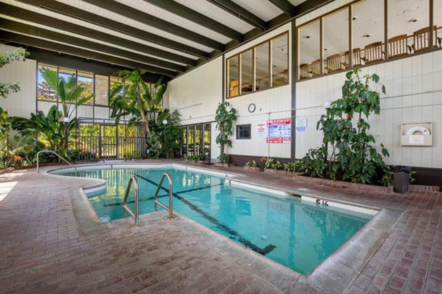 8124 Shelter Creek Lane, San Bruno CA: https://media.crmls.org/mediaz/fc7474c2-bc2b-4cd1-b263-207b900eeeb9.jpg