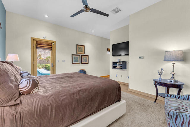 53945 Eisenhower Drive, La Quinta CA: https://media.crmls.org/mediaz/fc759acb-ef76-48bd-90e2-d144b835a25b.jpg