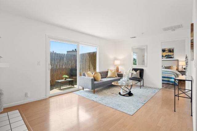 25163 Copa Del Oro Drive, Hayward CA: https://media.crmls.org/mediaz/fc761f5a-315c-42e7-b6b5-274f53d4af62.jpg