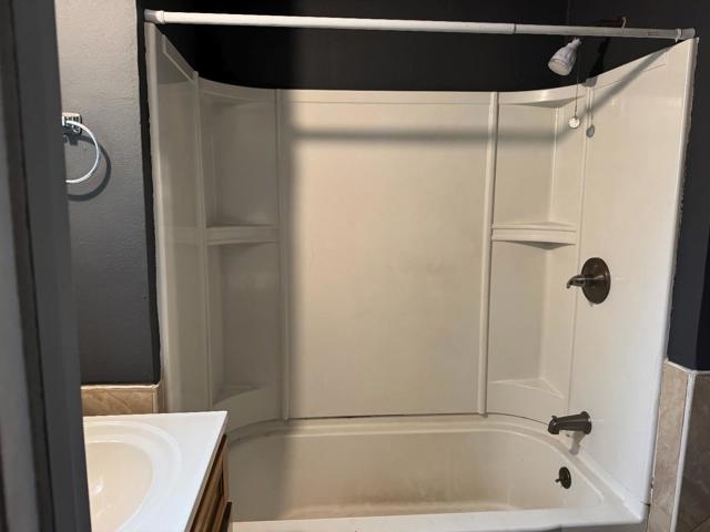 407 W. 7th St., Stockton CA: https://media.crmls.org/mediaz/fc76630e-9976-4c6d-94e5-47fa04202e6c.jpg