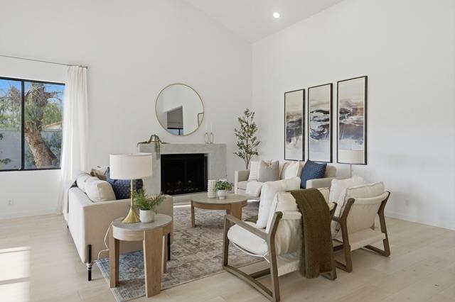 56300 Pebble Beach, La Quinta CA: https://media.crmls.org/mediaz/fc768b01-cabe-4b2c-810c-bdec15fc146e.jpg