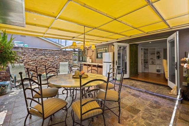 260 27Th St, Del Mar CA: https://media.crmls.org/mediaz/fc771ae4-ba56-4074-8830-4cd16c458bbf.jpg