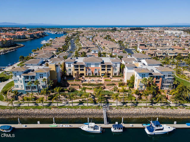 Detail Gallery Image 1 of 30 For 1544 Seabridge Ln, Oxnard,  CA 93035 - 2 Beds | 2 Baths