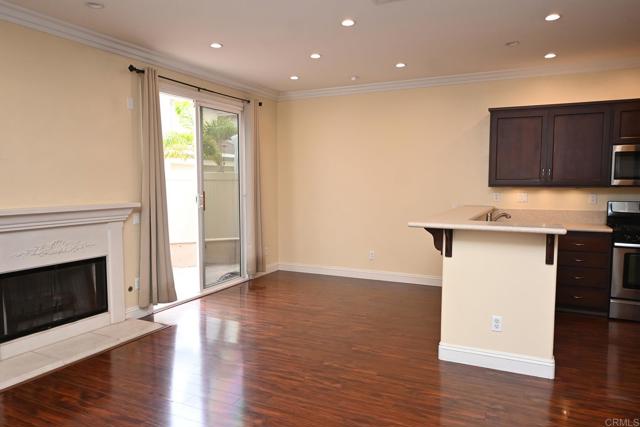 Detail Gallery Image 8 of 26 For 2825 W Canyon Ave, San Diego,  CA 92123 - 3 Beds | 2/1 Baths