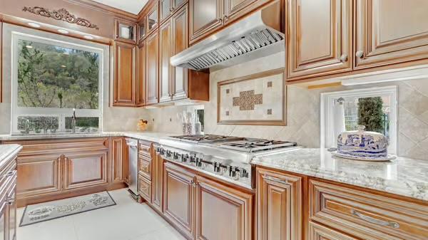 5107 Eastbourne Drive, San Jose CA: https://media.crmls.org/mediaz/fc77b1f9-ffcf-476d-b612-7e2f2445345d.jpg