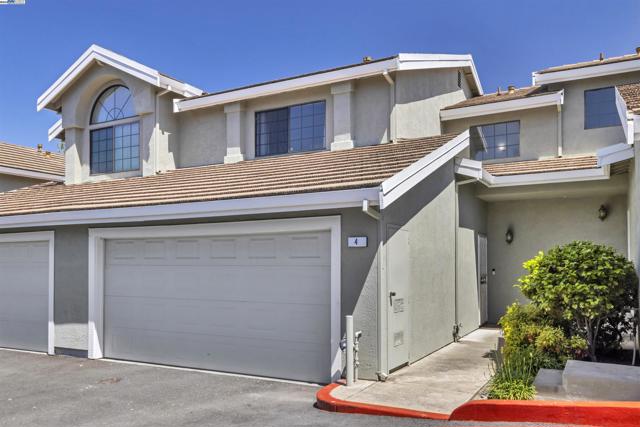 20340 Forest Ave, Castro Valley CA: https://media.crmls.org/mediaz/fc77b8b1-534c-4c62-bbb0-eed3f5783b44.jpg