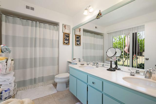 Image 10 of 17 For 2100 Sunshine Cir Circle
