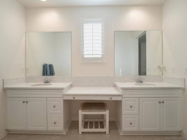 1904 Avenida Senecio, Chula Vista CA: https://media.crmls.org/mediaz/fc79acba-6fba-4c8c-bc54-289a0e8acecf.jpg