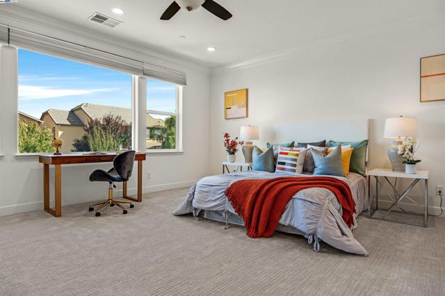2288 Jessica Way, Tracy CA: https://media.crmls.org/mediaz/fc79b345-0d1c-42c3-aa4e-fd66f6d60d19.jpg