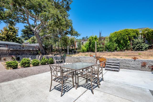3177 W Ledyard Way, Aptos CA: https://media.crmls.org/mediaz/fc7a1a8c-a565-4f75-b36c-86d562910427.jpg