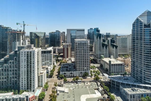 1199 Pacific Hwy, San Diego CA: https://media.crmls.org/mediaz/fc7ab9b4-4a8c-4dfc-ace9-534b6c9c3e64.jpg