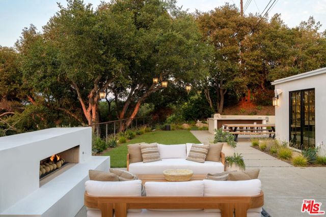 1250 Bel Air Drive, Santa Barbara CA: https://media.crmls.org/mediaz/fc7acba6-70f1-4209-a5a4-72f1195847be.jpg