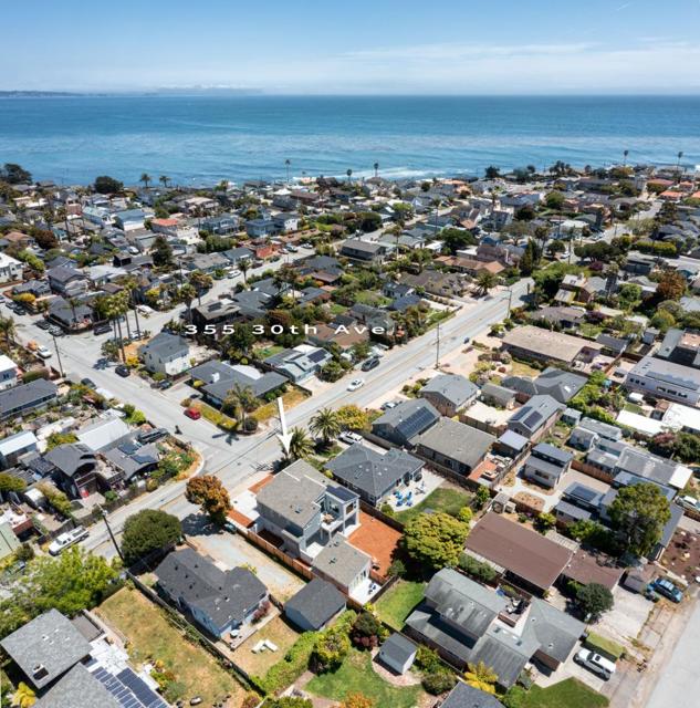 355 30th Avenue, Santa Cruz CA: https://media.crmls.org/mediaz/fc7ace20-e9f9-4ca8-a517-ab960ff0ba4d.jpg