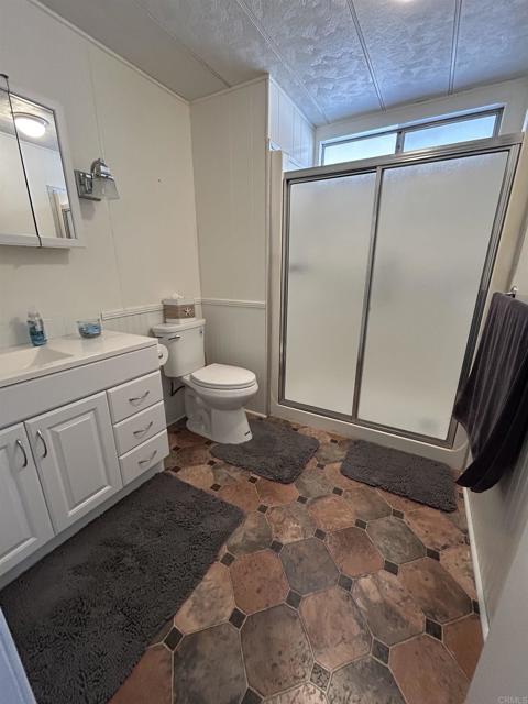 Detail Gallery Image 18 of 21 For 1506 Oak Dr #22,  Vista,  CA 92084 - 2 Beds | 2 Baths