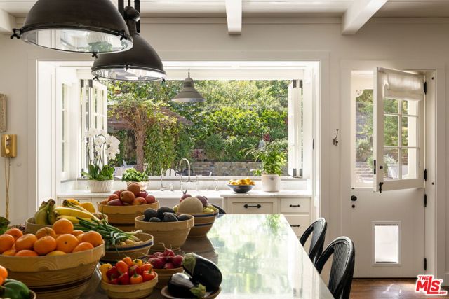 1900 Old Ranch Road, Los Angeles CA: https://media.crmls.org/mediaz/fc7cc9e2-f4dc-4a86-8ba2-5b32d30a0459.jpg