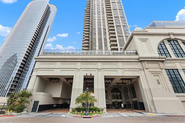 700 W E St, San Diego CA: https://media.crmls.org/mediaz/fc7d04a7-6276-43ba-a3ba-6becfd419897.jpg