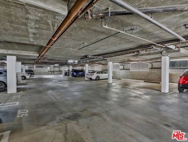 937 12th Street, Santa Monica CA: https://media.crmls.org/mediaz/fc7ddab3-a692-4806-8200-22d35b053ae3.jpg