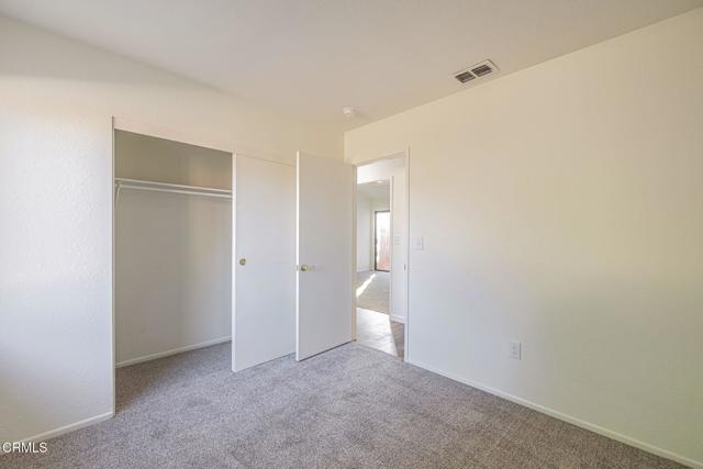 Detail Gallery Image 15 of 35 For 37644 Laderman Ln, Palmdale,  CA 93550 - 4 Beds | 2 Baths