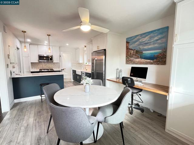 620 Kentucky St, Vallejo CA: https://media.crmls.org/mediaz/fc7e6795-3d4b-4bd9-806a-d790ce2a2439.jpg