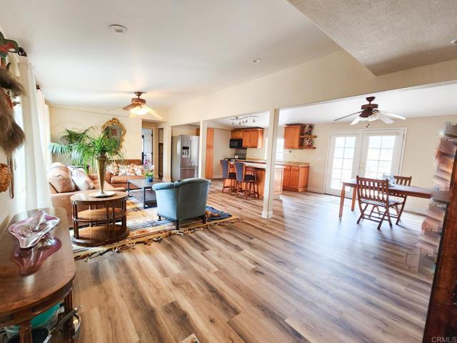 25260 E Old Julian Hwy, Ramona CA: https://media.crmls.org/mediaz/fc7f5b8f-4663-4e96-8bda-9852a054383b.jpg